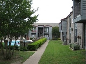 Longbranch Apartments