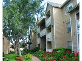Pinnacle Property Management on Champions Crossing Apartments Austin  Tx 78758